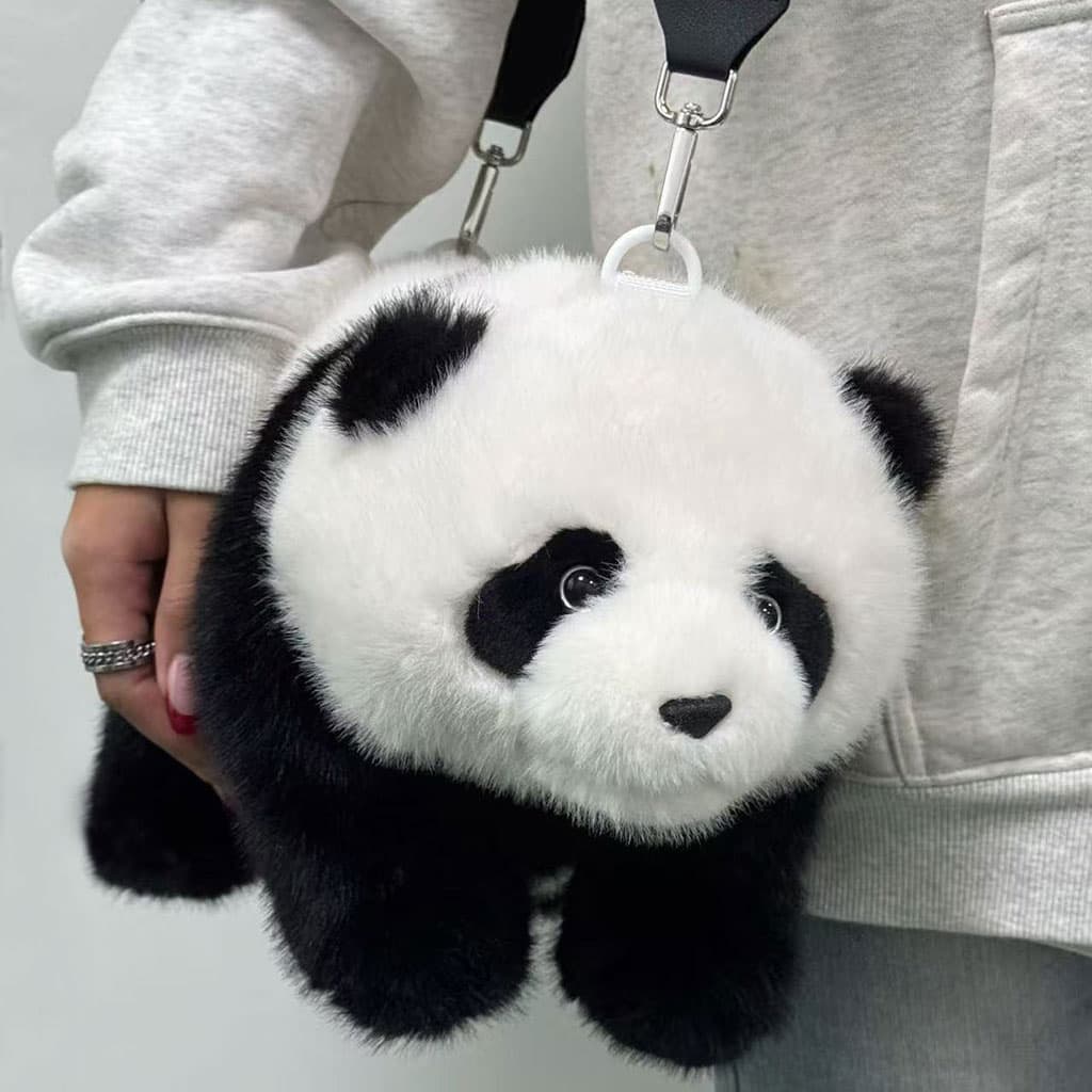 Lifelike 3D Plush Panda Bag - Realistic Faux Fur Animal Crossbody Purse & Statement Shoulder Bag